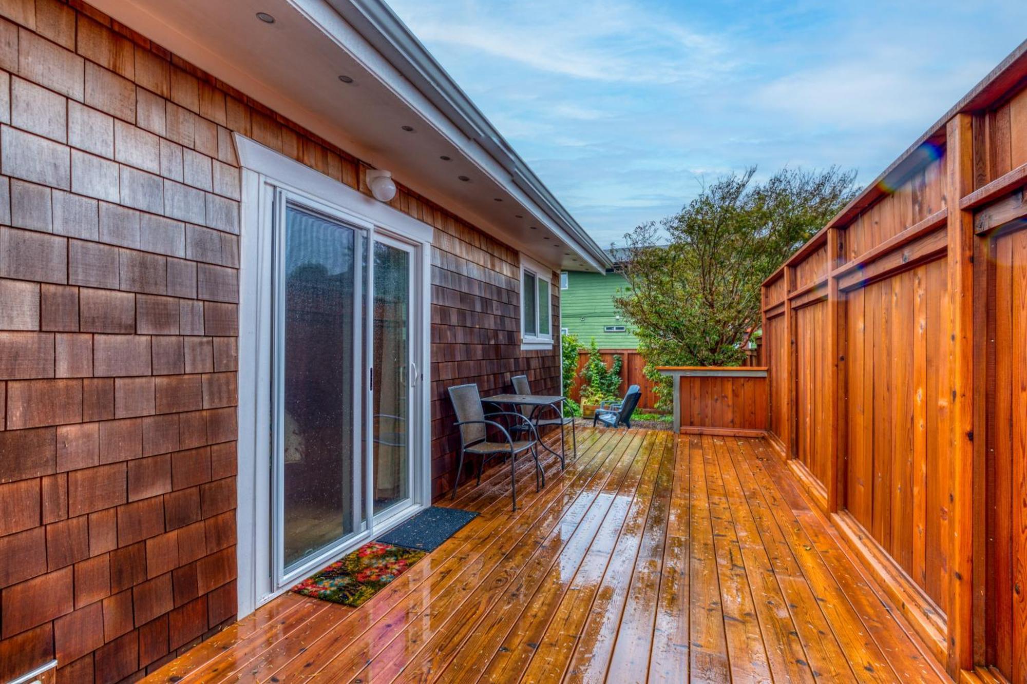 Mimi'S Hideaway Villa Newport Exterior photo